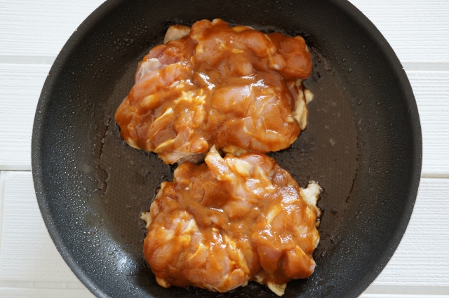 chicken-breast-meat-roasted-pork-fillet