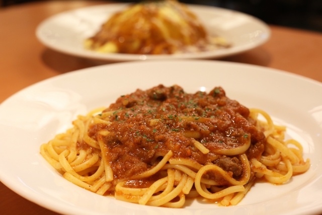 tomato-beef-and-pork-ground-meat-meat-sauce-pasta